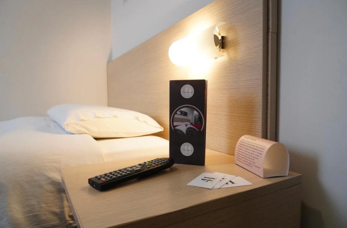 Palazzo 41 Rental Rooms San Pietro Vernotico Exterior photo